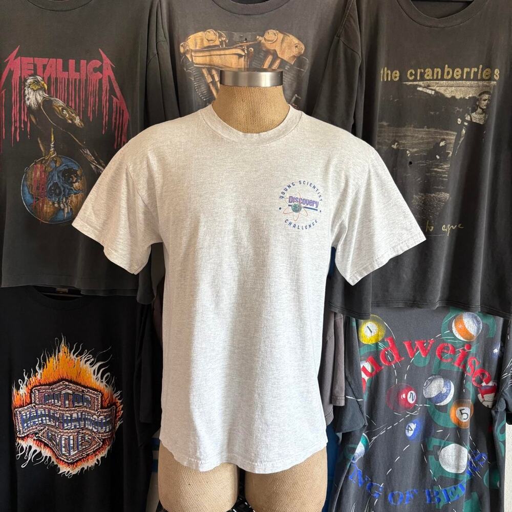 Vintage 1990s discovery young scientist t-shirt